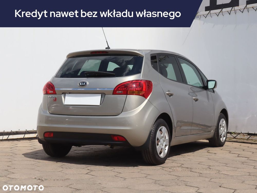 Kia Venga - 7