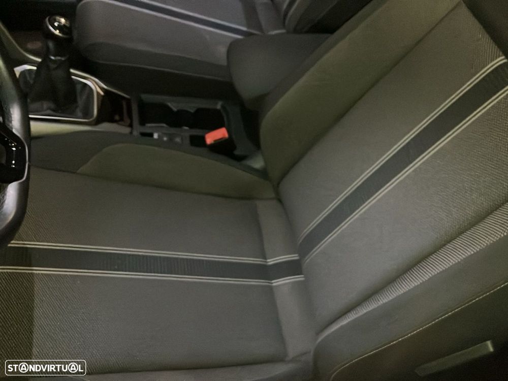 VW T-Roc 1.0 TSI - 13