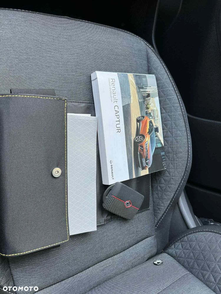 Renault Captur - 25