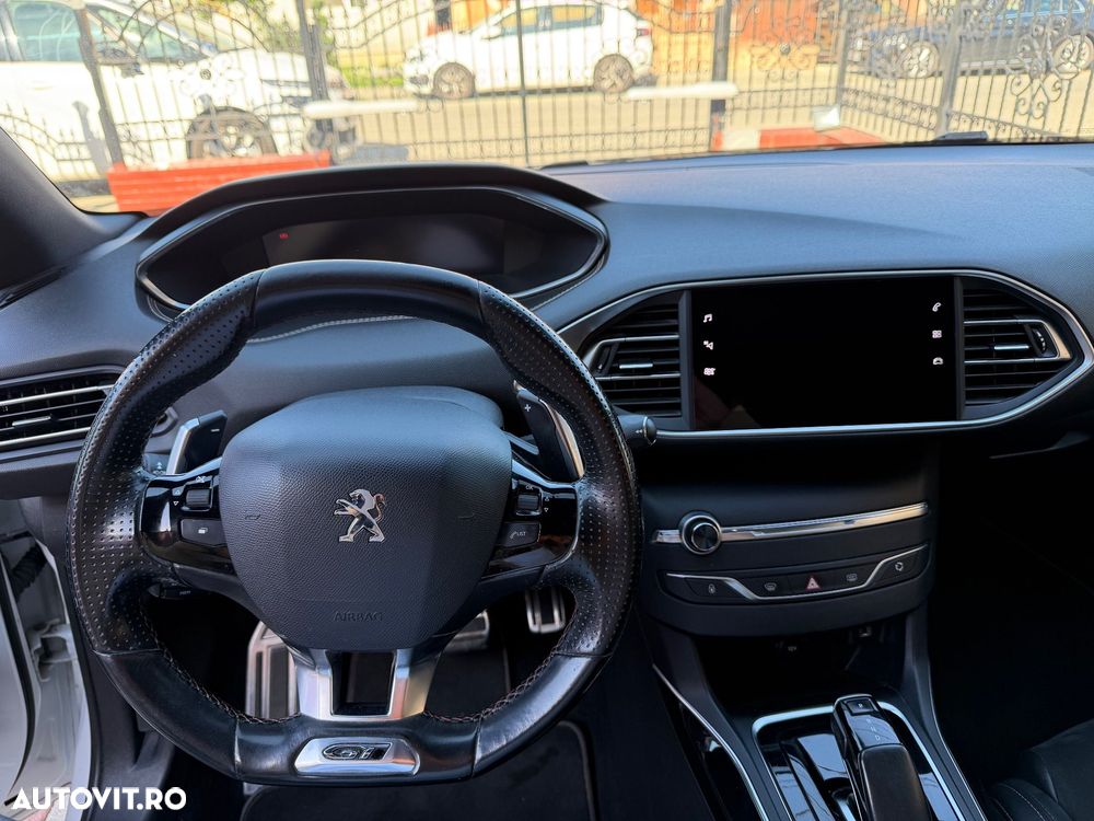 Peugeot 308 1.5L BlueHDI EAT8 GT - 32