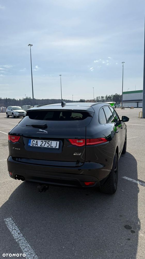 Jaguar F-Pace 2.0 i4D AWD R-Sport - 7