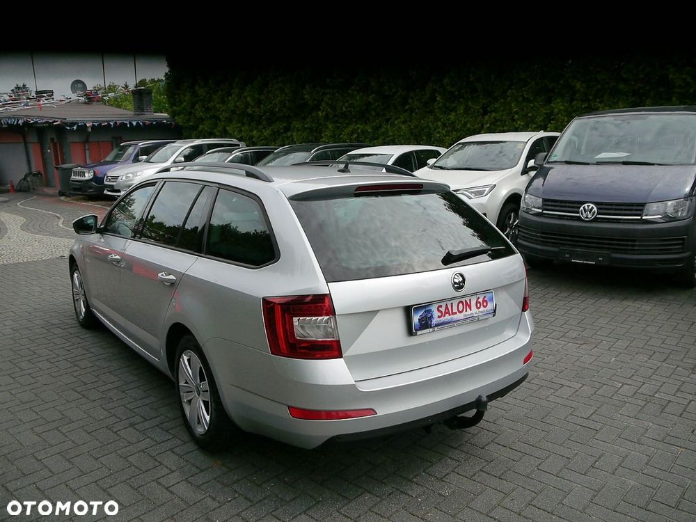 Skoda Octavia 2.0 TDI Sportline - 6