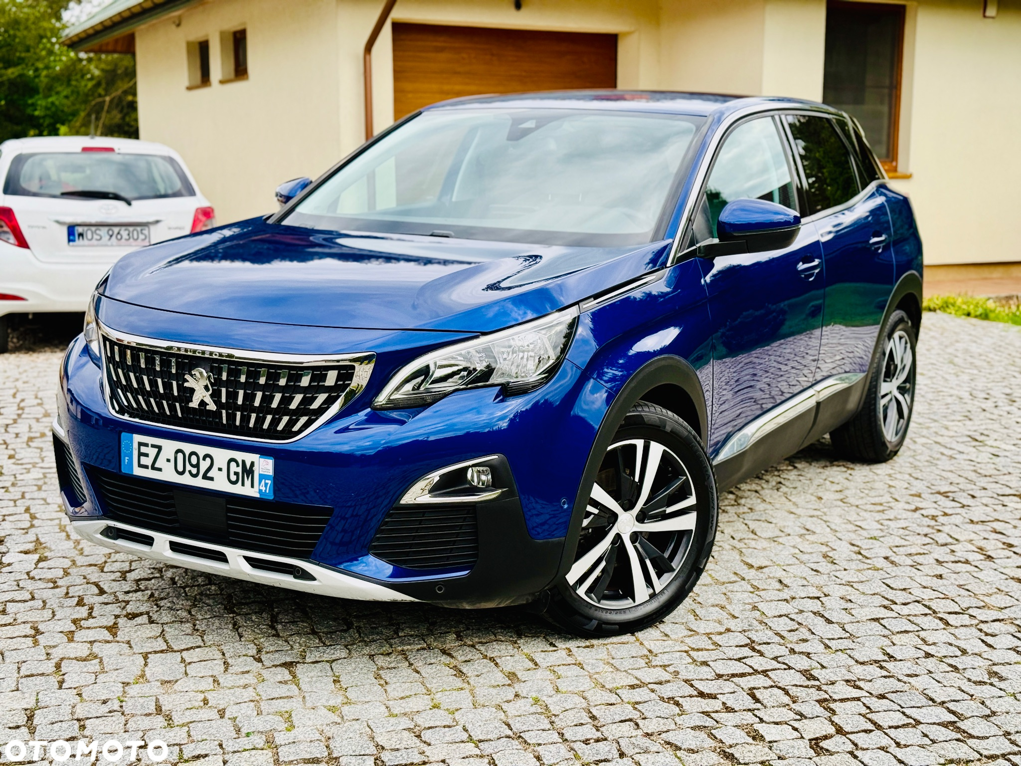 Peugeot 3008 1.5 BlueHDi Allure S&S - 2