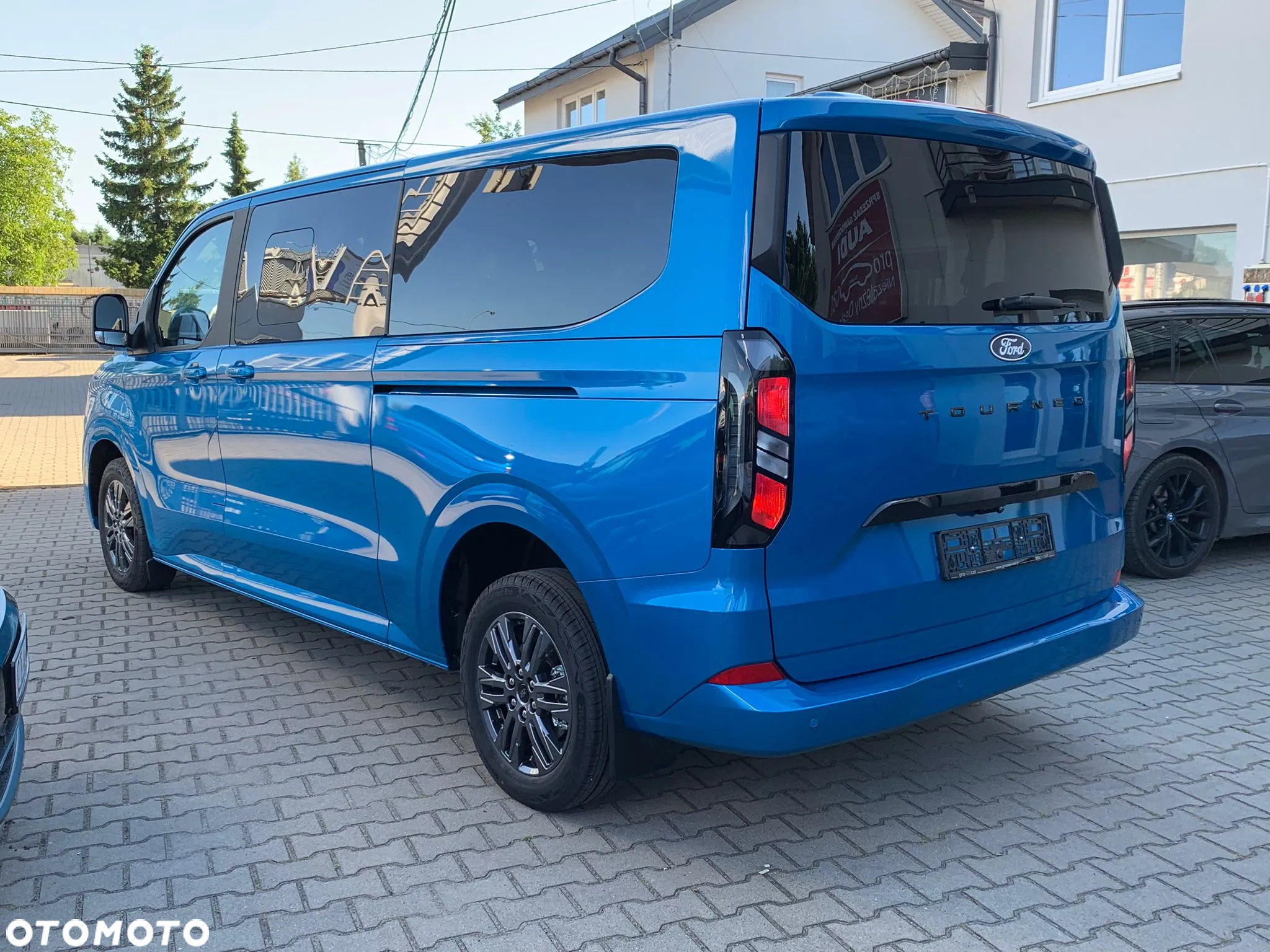 Ford Tourneo Custom 320 L2H1 VA Autm TitaniumX - 6