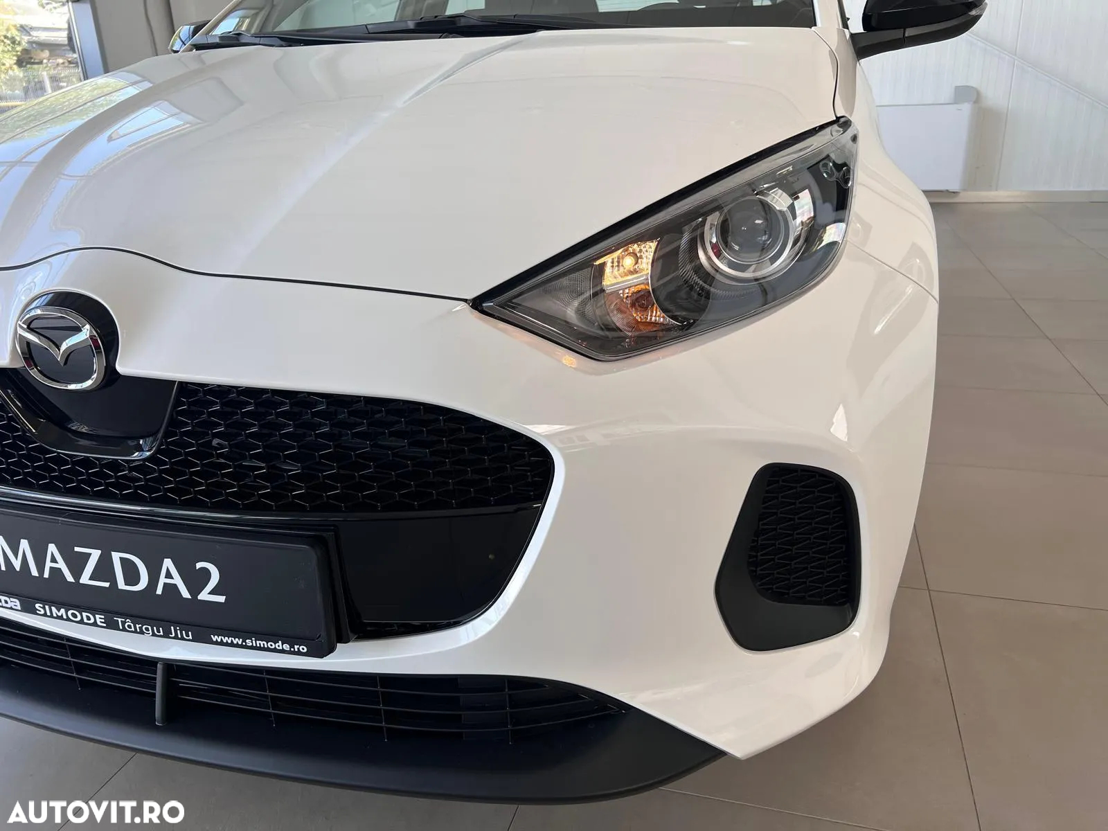 Mazda 2 Hybrid G116 CVT Centre-Line - 8