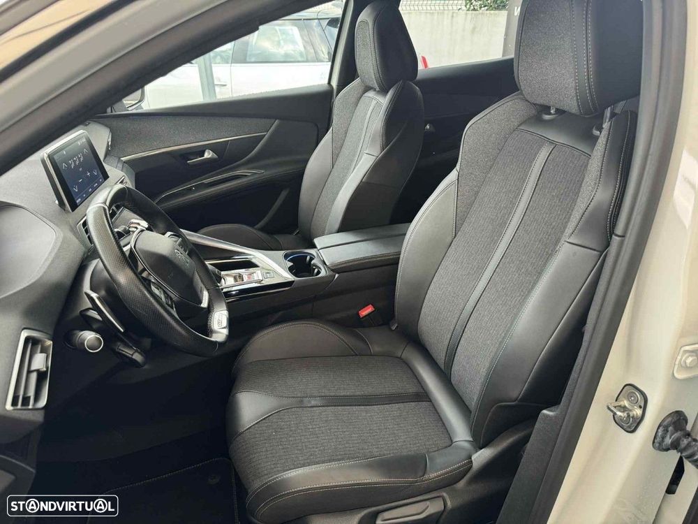 Peugeot 3008 1.5 BlueHDi GT Line EAT8 - 23