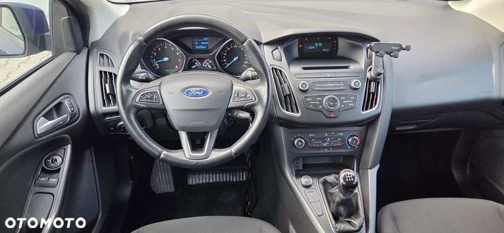 Ford Focus 1.0 EcoBoost 99g Trend - 34