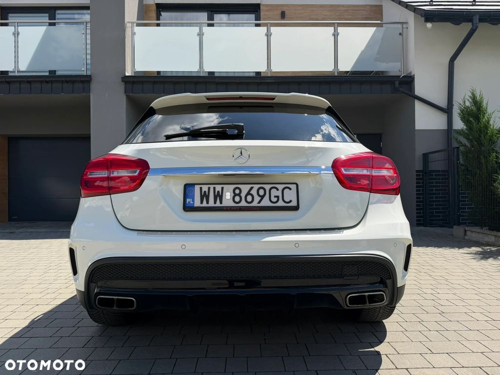 Mercedes-Benz GLA AMG 45 4-Matic - 17