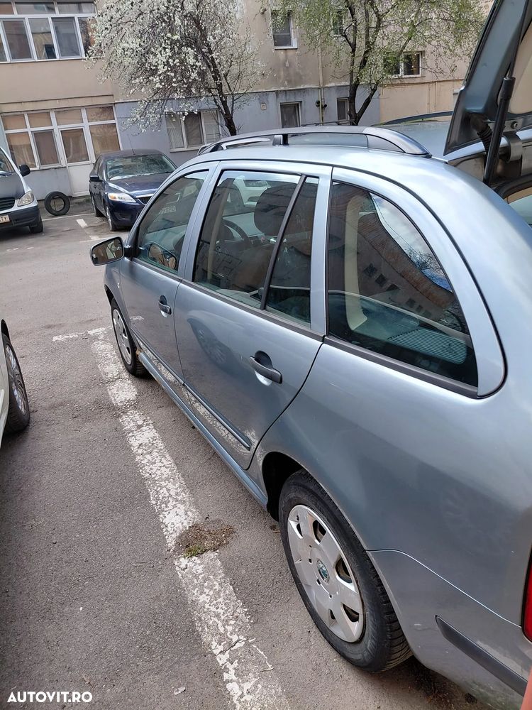 Skoda Fabia 1.4 Sedan Ambiente - 12