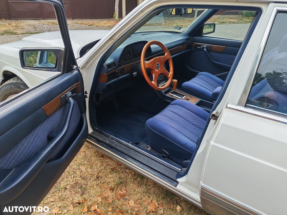 Mercedes-Benz W126 - 3