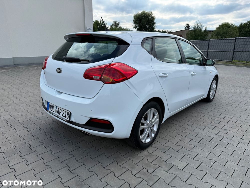 Kia Ceed - 5