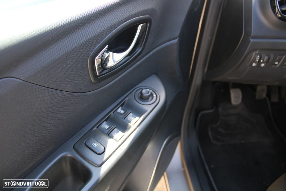 Renault Captur 1.5 dCi - 12