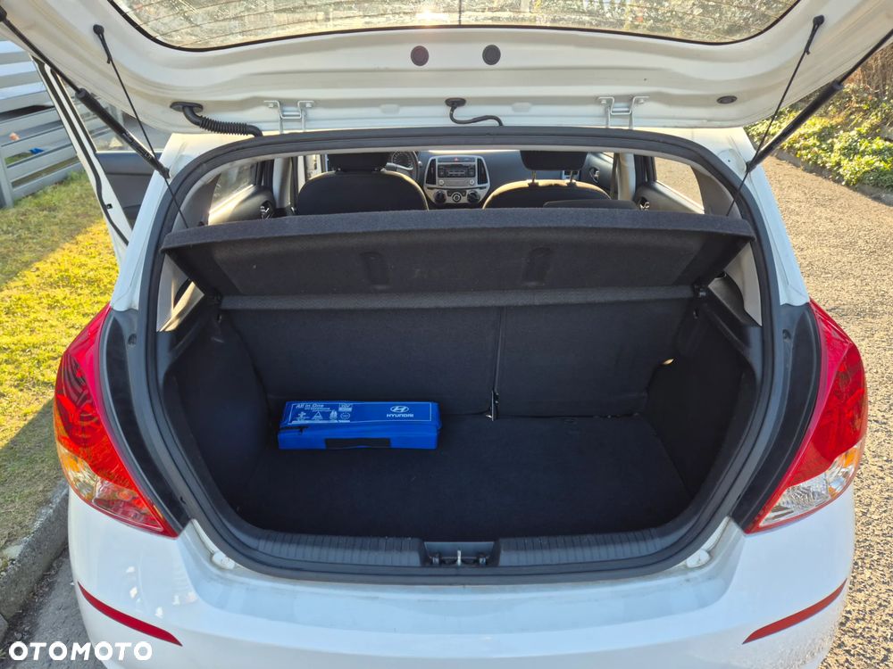 Hyundai i20 - 15