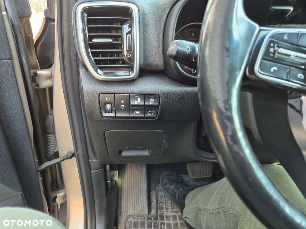 Kia Sportage 1.6 CRDI L Business Line 4WD DCT - 5