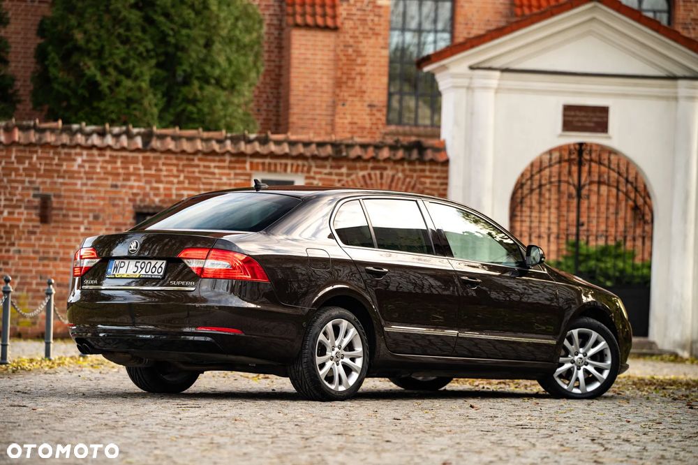 Skoda Superb 1.8 TSI Ambition Outdoor - 6