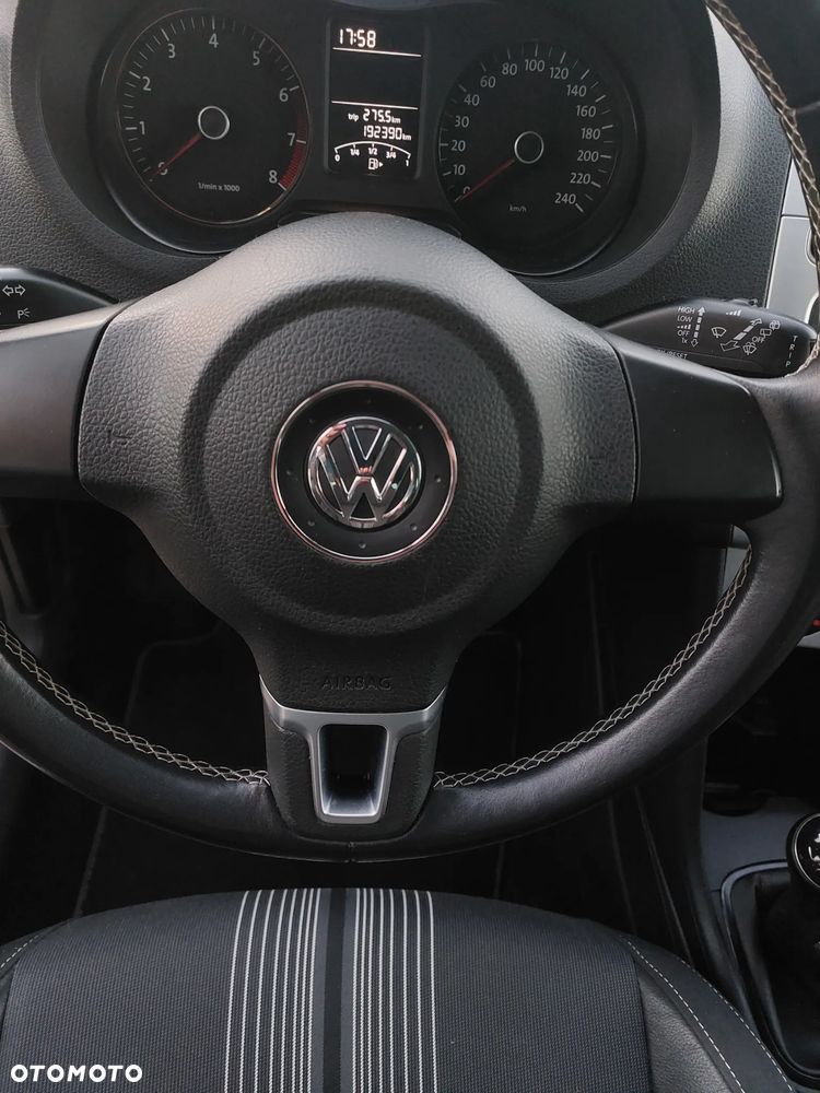 Volkswagen Polo - 17