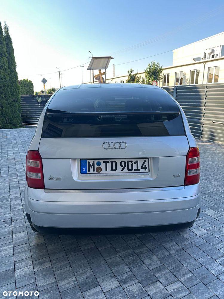 Audi A2 1.4 - 6