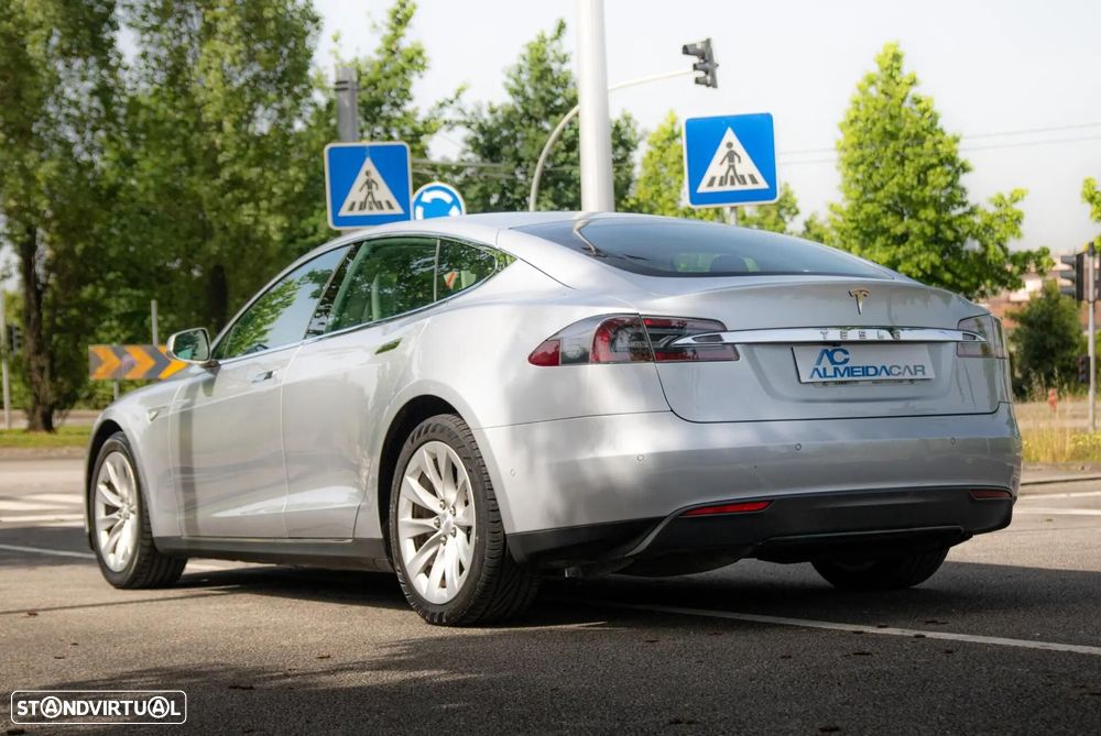 Tesla Model S 70D AWD - 35