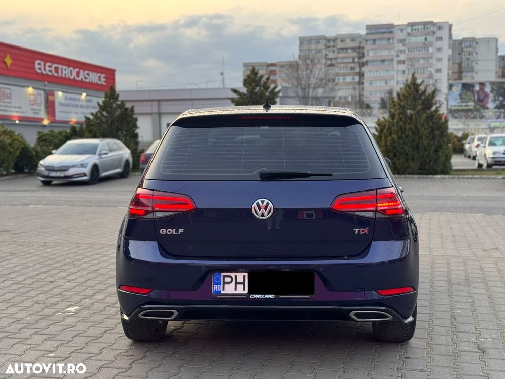 Volkswagen Golf 1.6 TDI Comfortline - 4