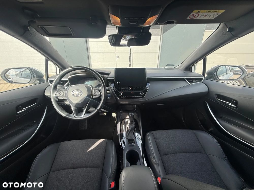 Toyota Corolla 1.8 Hybrid Executive - 10
