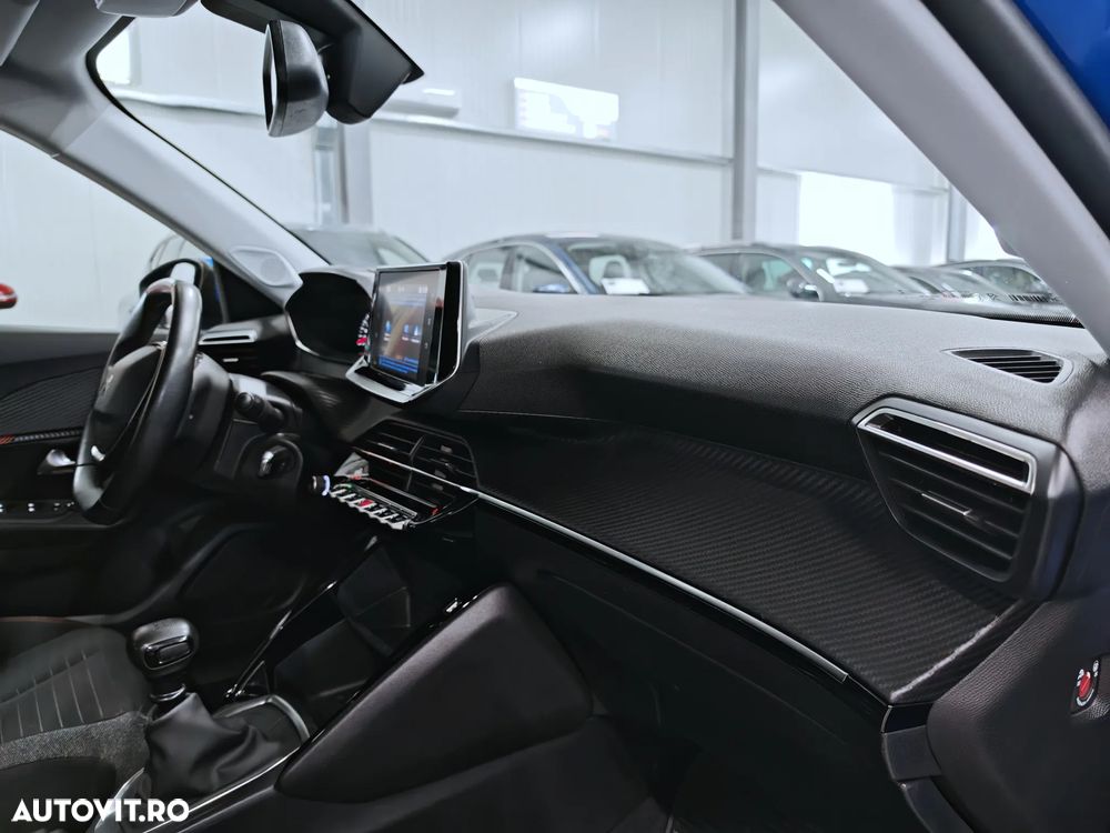 Peugeot 2008 PureTech 100 Allure - 24