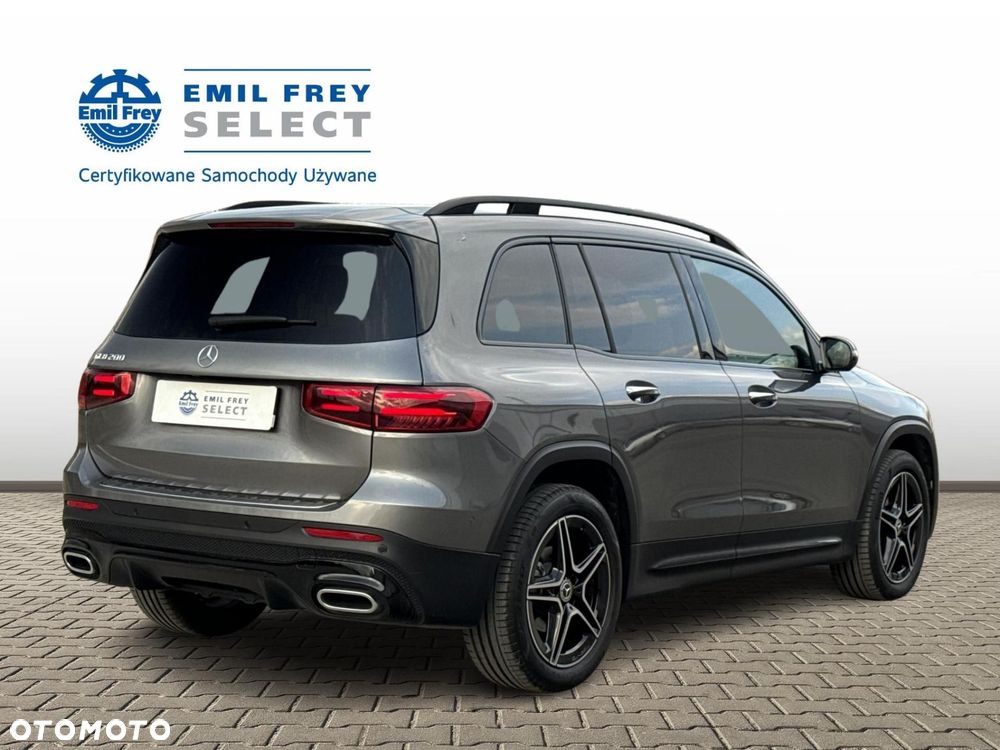 Mercedes-Benz GLB - 7