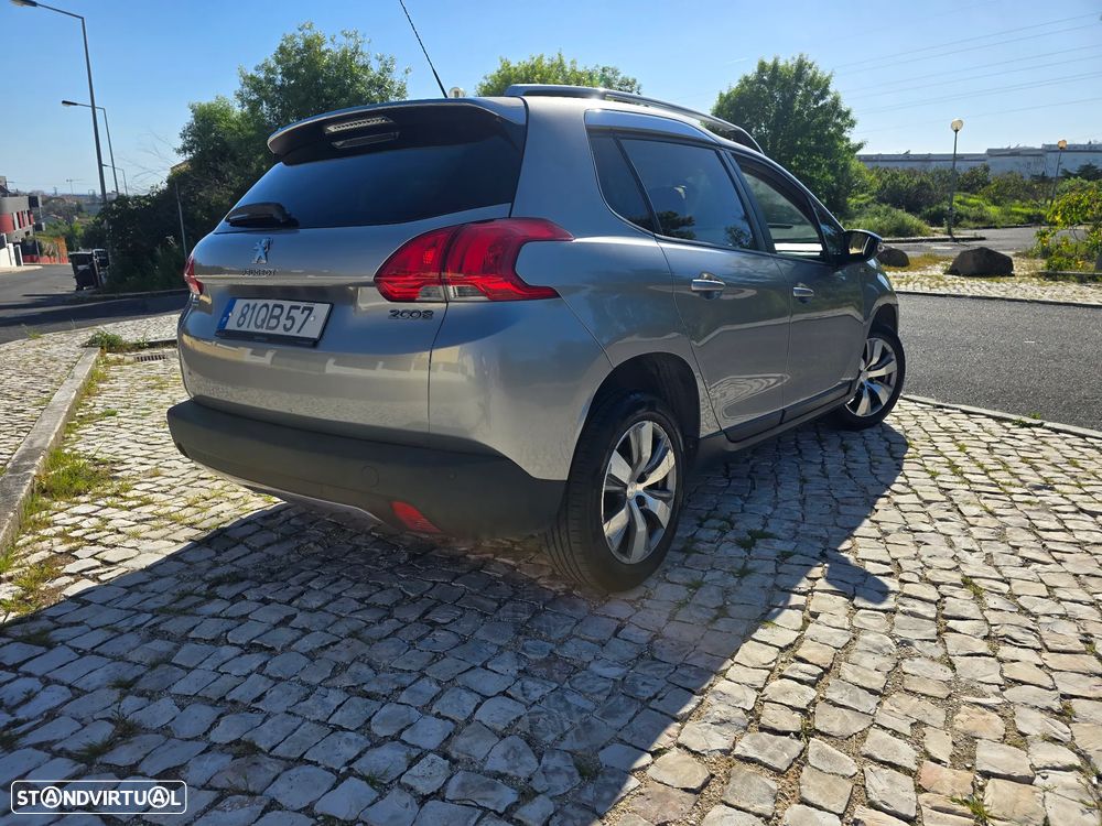 Peugeot 2008 - 4