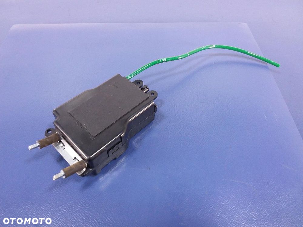 AUDI A8 D4 4H LONG MODUŁ WENTYLACJI FOTELA TYŁ - 1