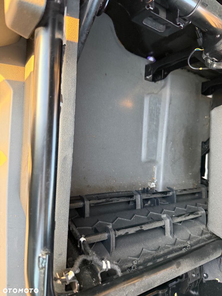 Volkswagen Crafter - 25