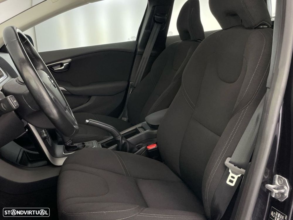 Volvo V40 1.5 T3 Sport Edition Geartronic - 19