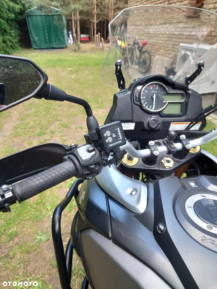 Suzuki V-STROM - 7