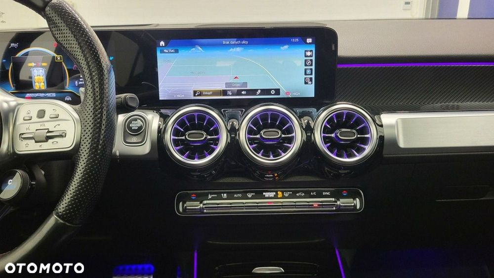 Mercedes-Benz GLB - 19