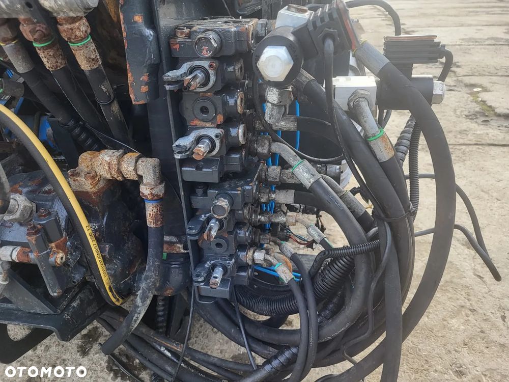 Wentylator z zamiatarki, rozdzielacz, pompy hydrauliczne - 9