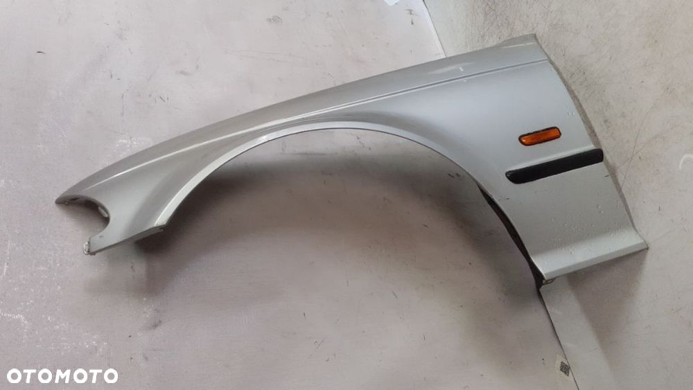 * BŁOTNIK PRZÓD PRZEDNI LEWY DO BMW E39 TITANSILBER POSIADA OZNAKI RDZY OD SRODKA - 3