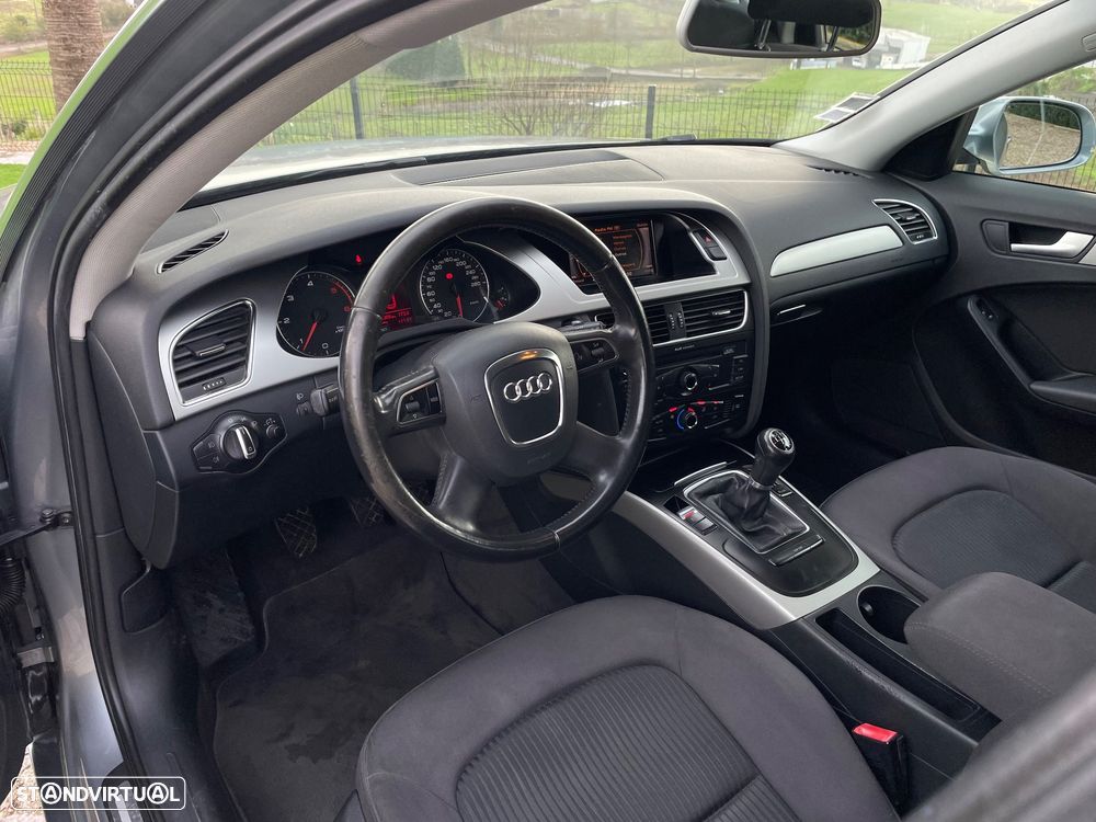 Audi A4 2.0 TDI DPF Ambition - 19