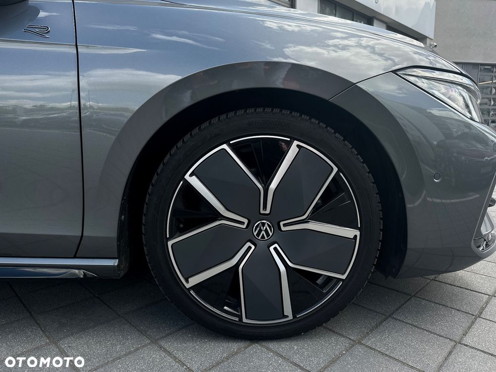 Volkswagen Passat - 10
