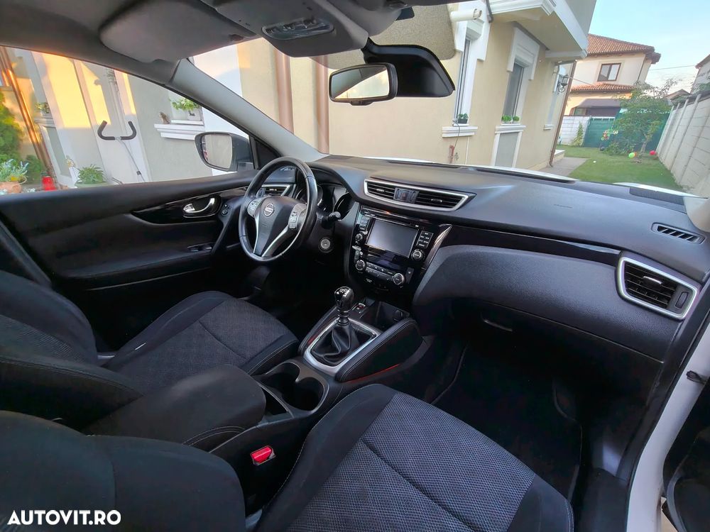 Nissan Qashqai 1.5 DCI Start/Stop N-Connecta - 19