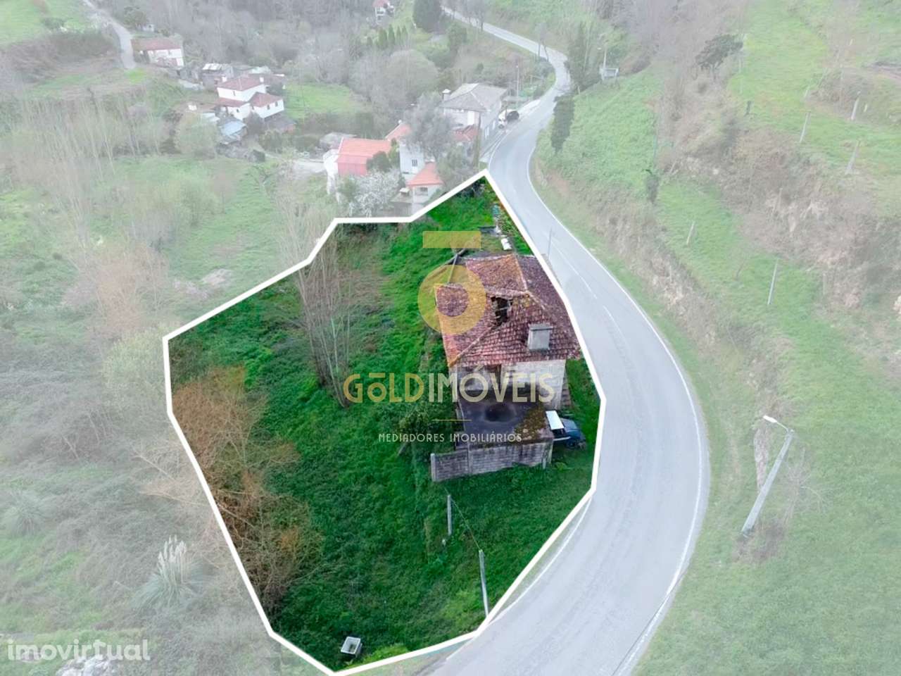 MORADIA T3 PARA REMODELAÇÃO TOTAL | TRAVANCA CINFÃES - Grande imagem: 3/19