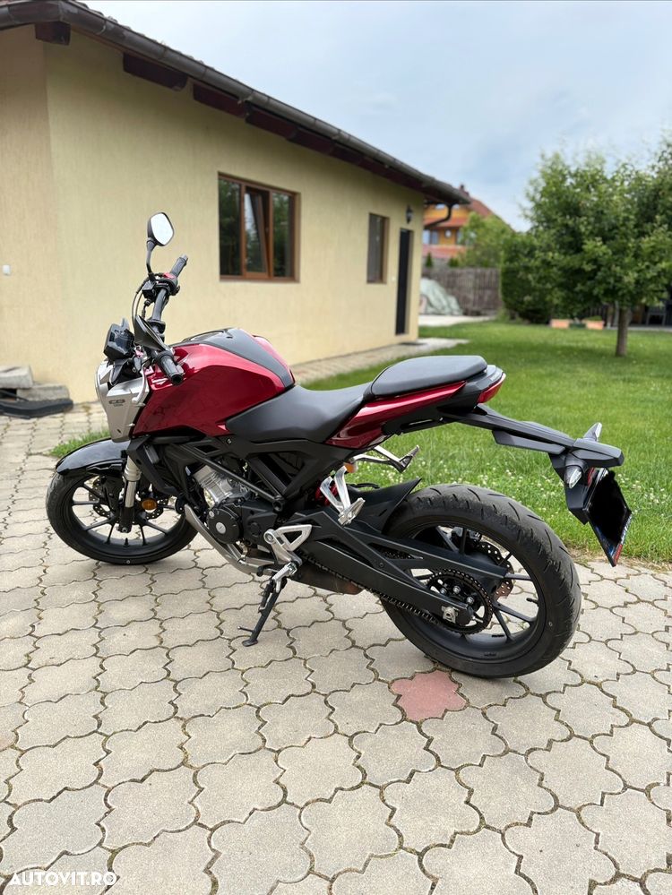 Honda CB 125R - 15