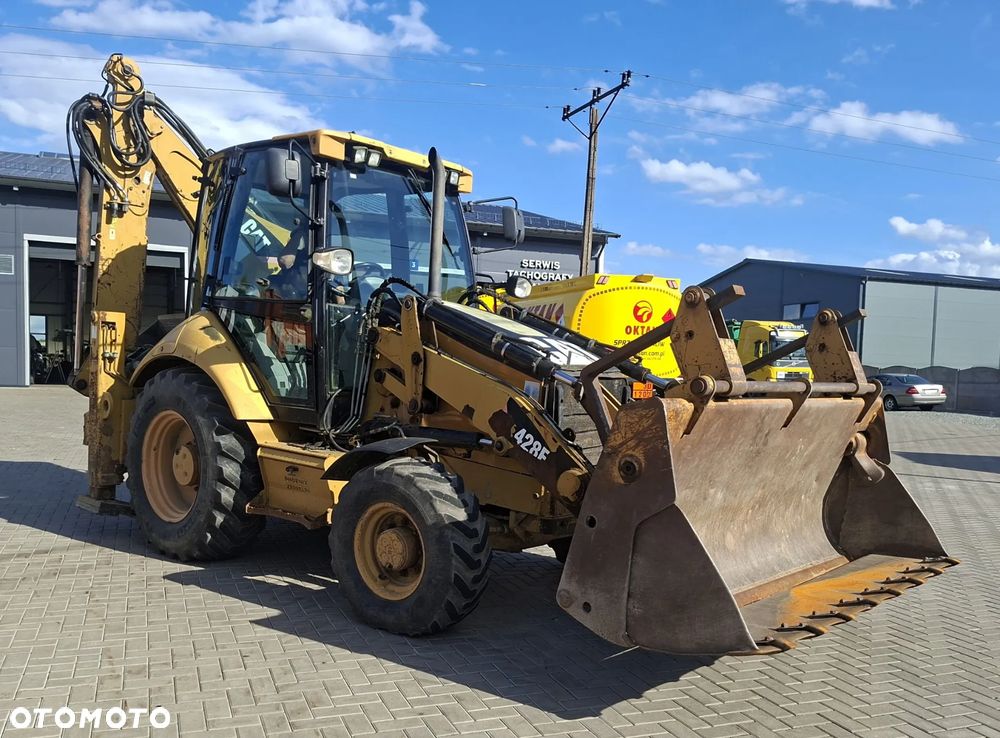 Caterpillar 428E - 1