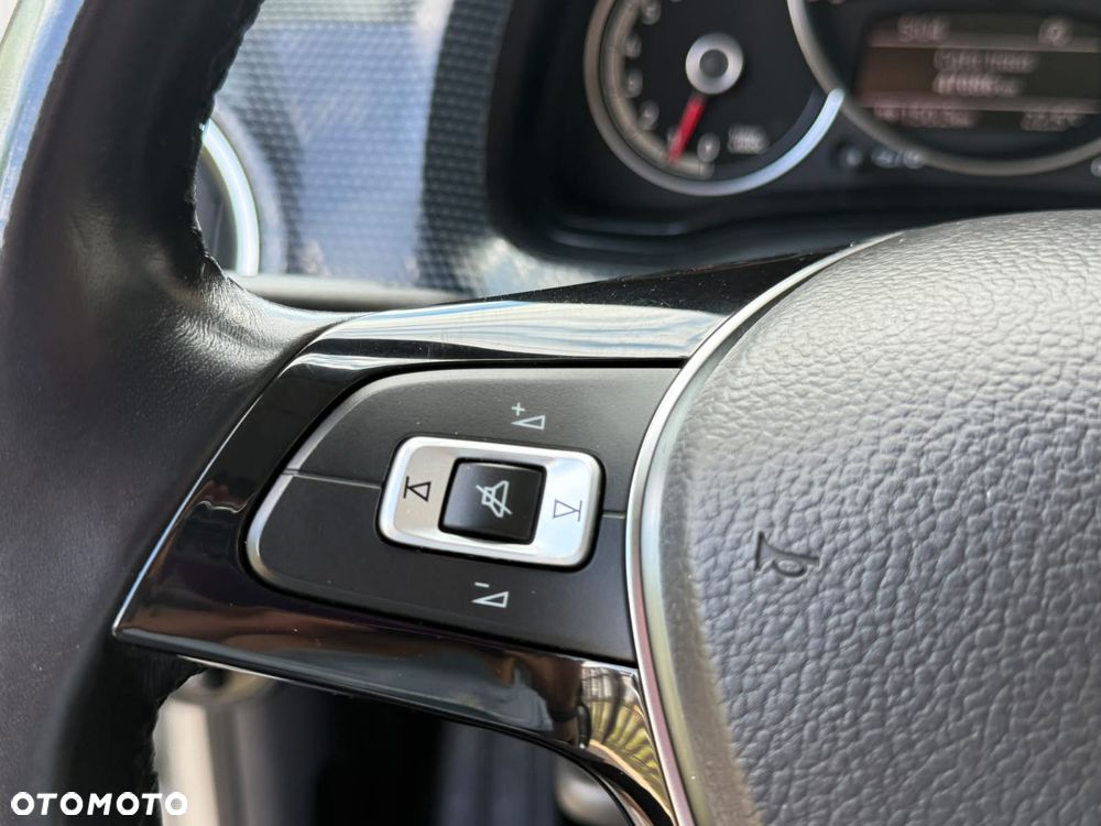 Volkswagen up! - 16