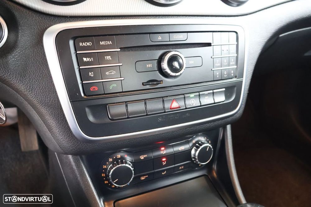 Mercedes-Benz CLA 180 - 14