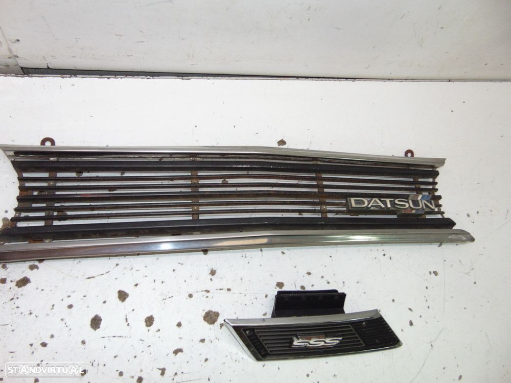 Datsun 1600 SSS grelha - 11