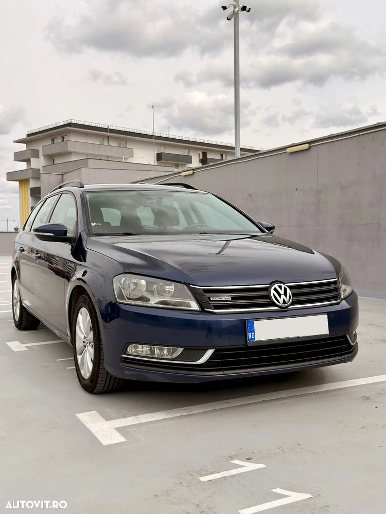 Volkswagen Passat 2012 photo 2