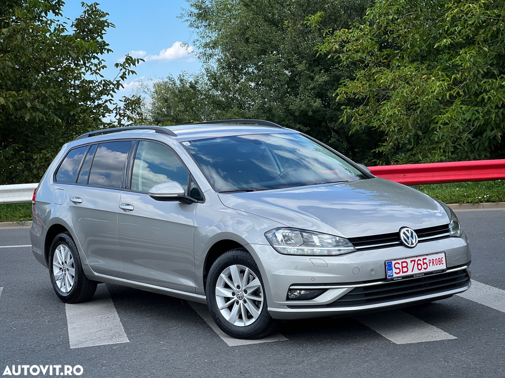Volkswagen Golf Variant 1.6 TDI DSG Join - 5