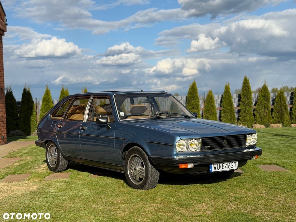 Renault 30 - 4