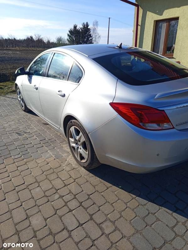 Opel Insignia 1.8 - 4