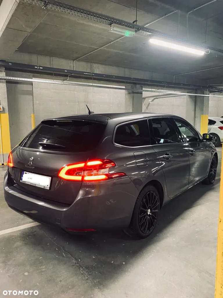 Peugeot 308 SW BlueHDi 130 EAT8 Stop & Start Active - 3