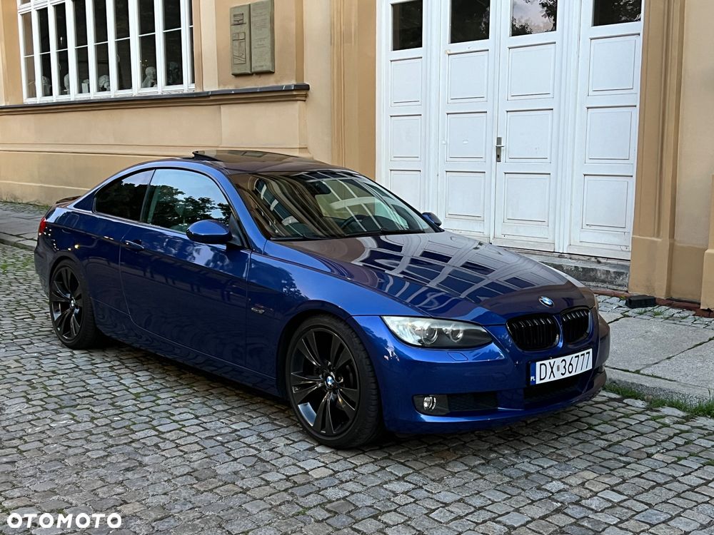 BMW Seria 3 325i - 2