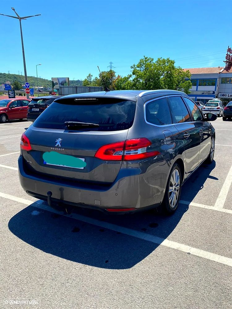Peugeot 308 SW BlueHDi 130 EAT8 Allure - 11
